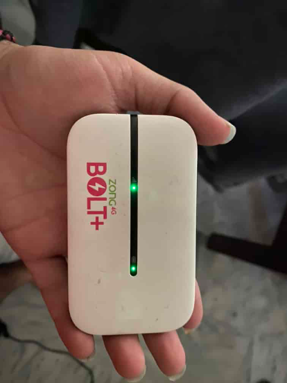 BOLT+ 4G மொபைல் வைஃபை ரூட்டர்