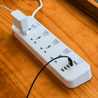 LDNIO SC4408 4 AC அவுட்லெட்டுகள் 4 USB உடன் கூடிய யுனிவர்சல் பவர் எக்ஸ்டென்ஷன்