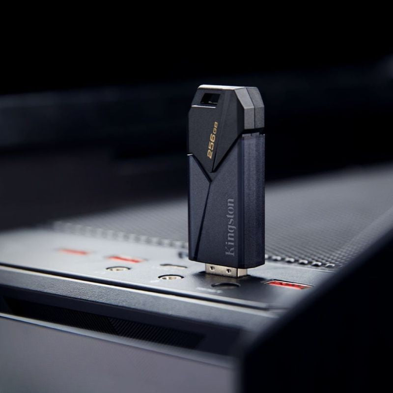 Kingston DataTraveler Exodia Onyx USB 3.2 Flash Drive | DTXON