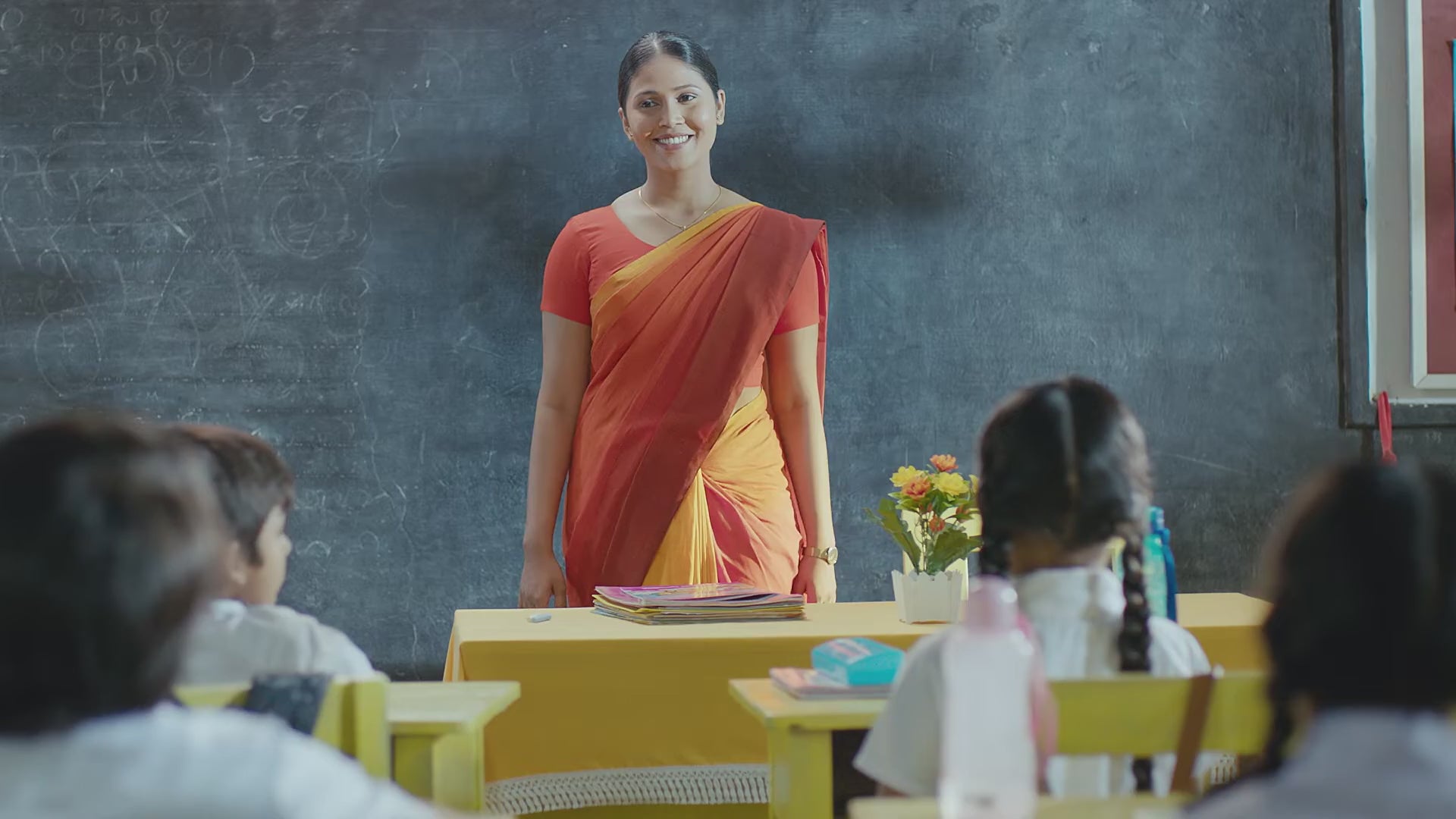 Load video: Atlas Sunflower Yelow HB Pencil - 1 Box - (Box of 12 Pencil Each)